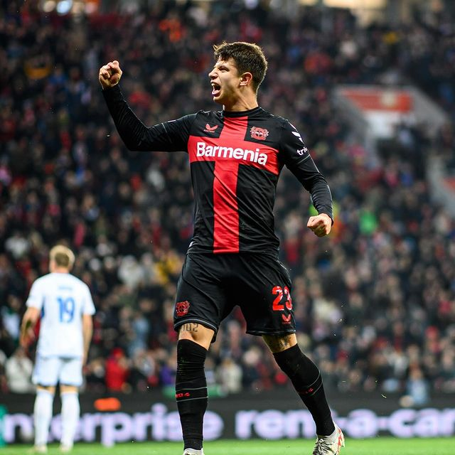 包含赛后勒沃库森调整名单以备国王杯，豪取连胜环节打磨，赛场秩序良好，轮换策略成焦点的词条